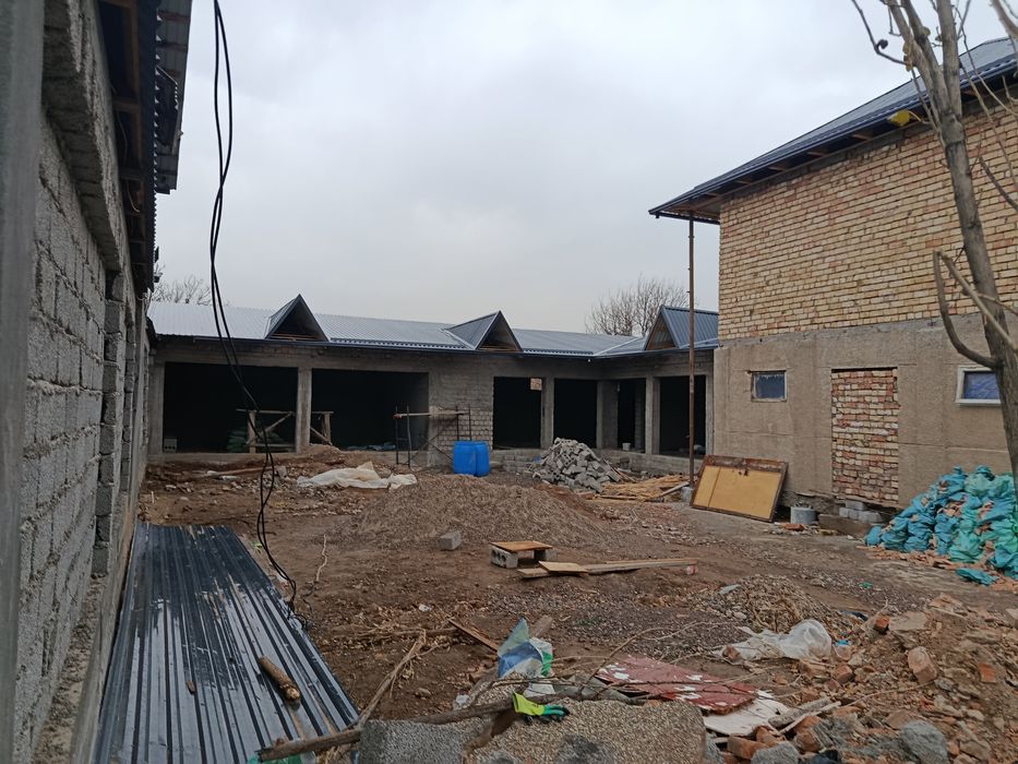 Продается дача. Бостанлыкский район.