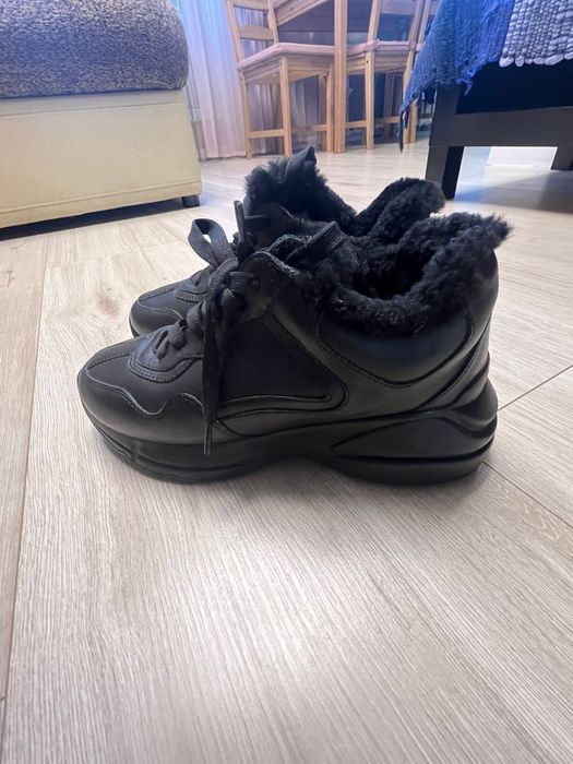 Зимние кроссовки