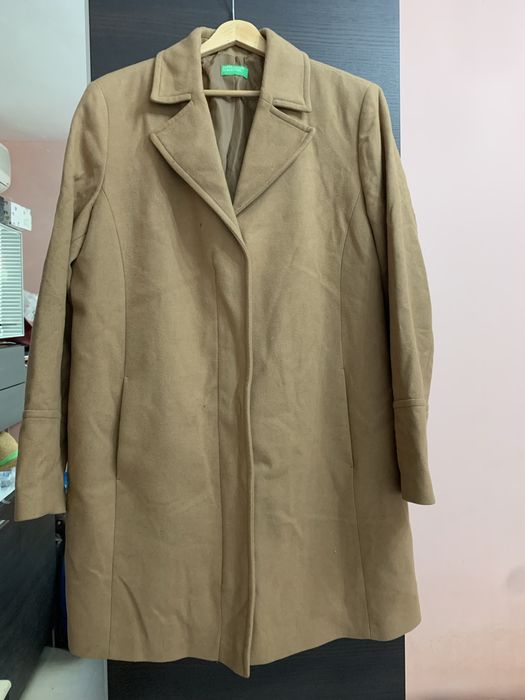 Zara Палто зимно,бежово,различни