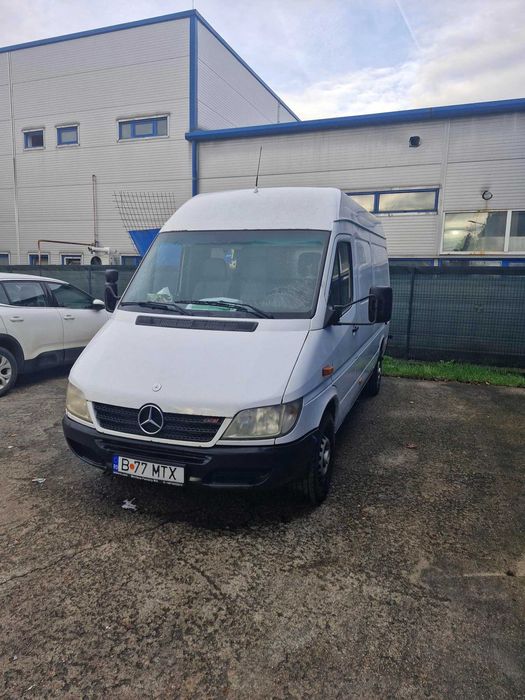 Autoutilitara N1 Mercedes