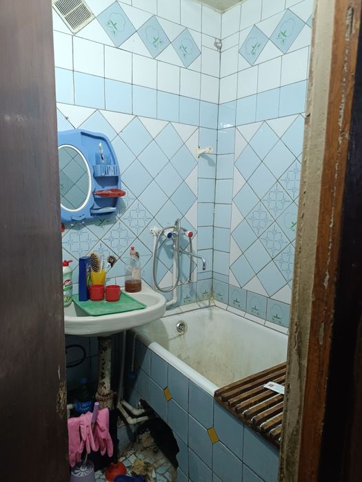 Продается 1-комн квартира. 42 м², балкон 2×6, Срочно