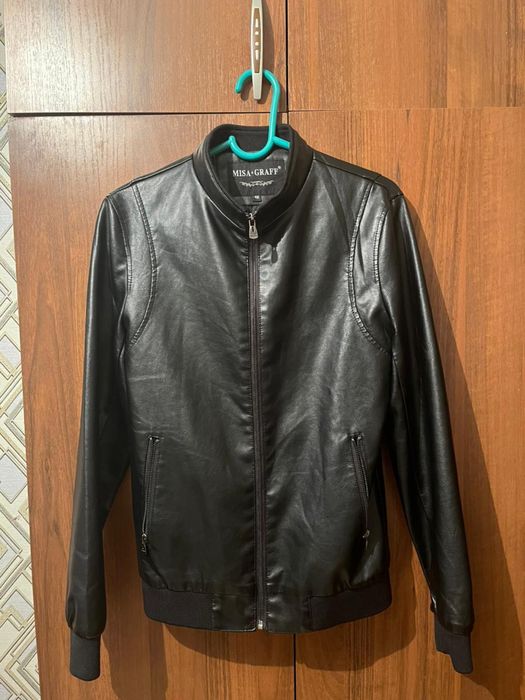 Мужская кожаная куртка