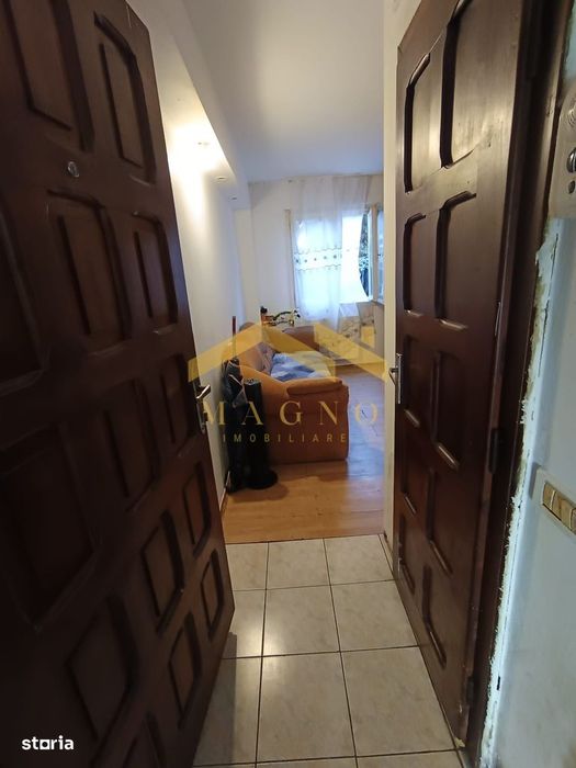 Garsoniera Confort 3 Romanilor De Vanzare