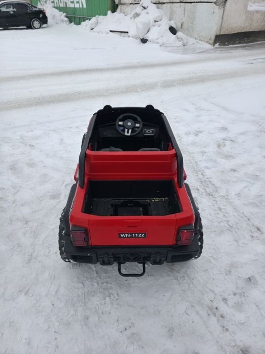 Продам детская машинка, быстрая машинка, детская