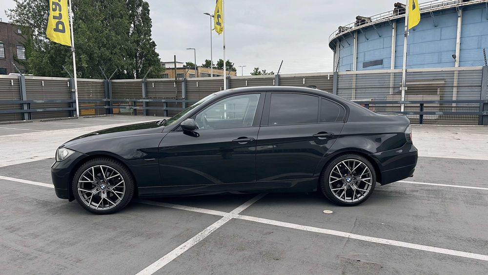 BMW 318i E90, 2.0 benzină, manual