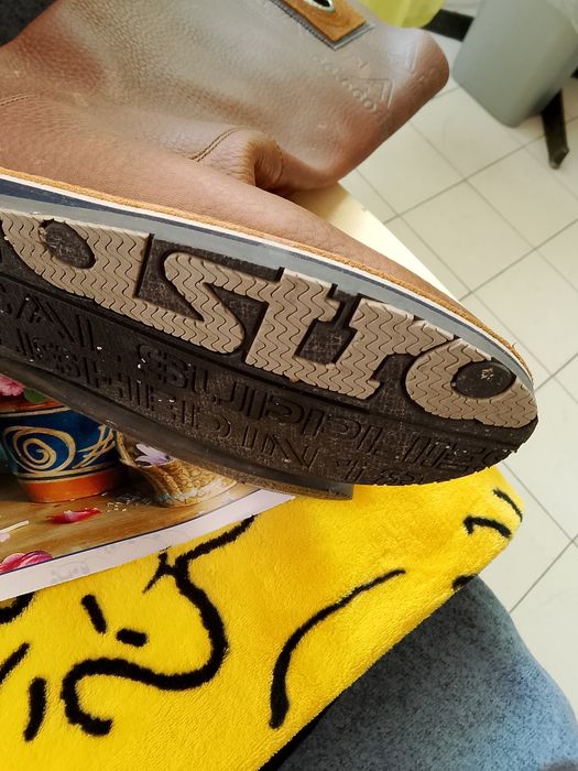 Дамски кожени ботуши