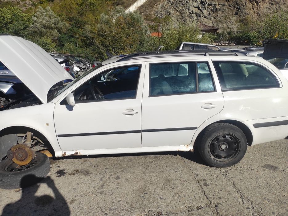 Шкода Октавия 1.9 тди на части