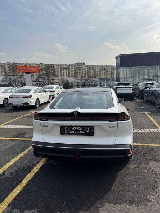 Deepal SL03  Sport Gybrid 220max