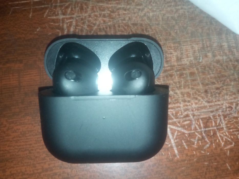 AirPods idiyal 1hafta ishlagan