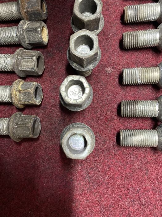 Болтове за джанти  AUDI и VW