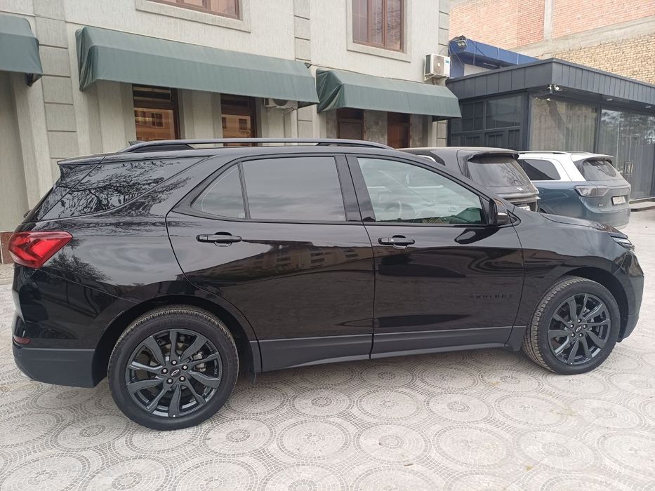 Chevrolet Equinox — қулайлик, куч ва нуфуз бирлашган автомобиль.
