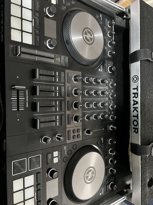 Vand Consola Traktor S4MK3