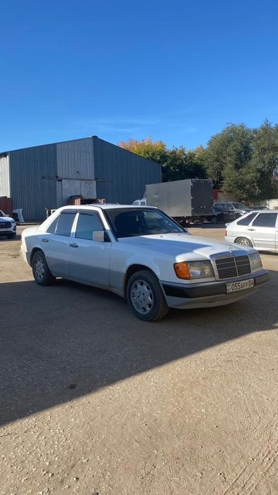 Продам мерседес 124 2.3 бензин