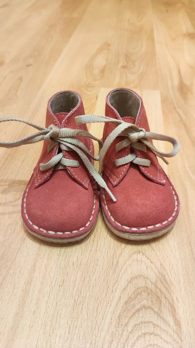 Ghete Tino, 20, noi, nepurtate, piele naturala, mărimea 20