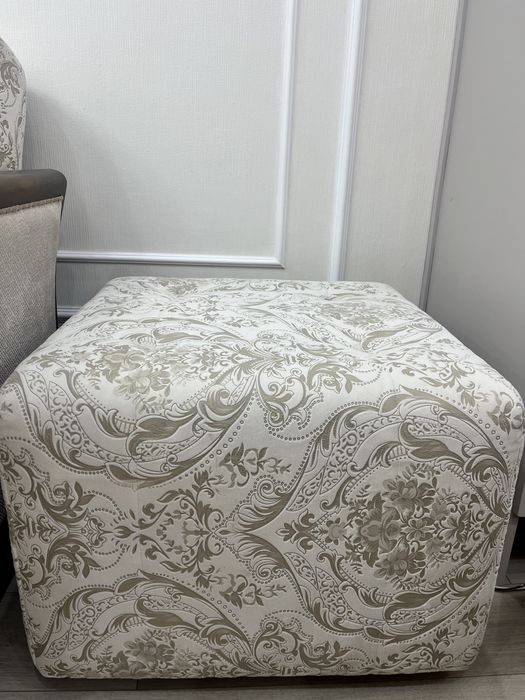 Продам диван с креслом