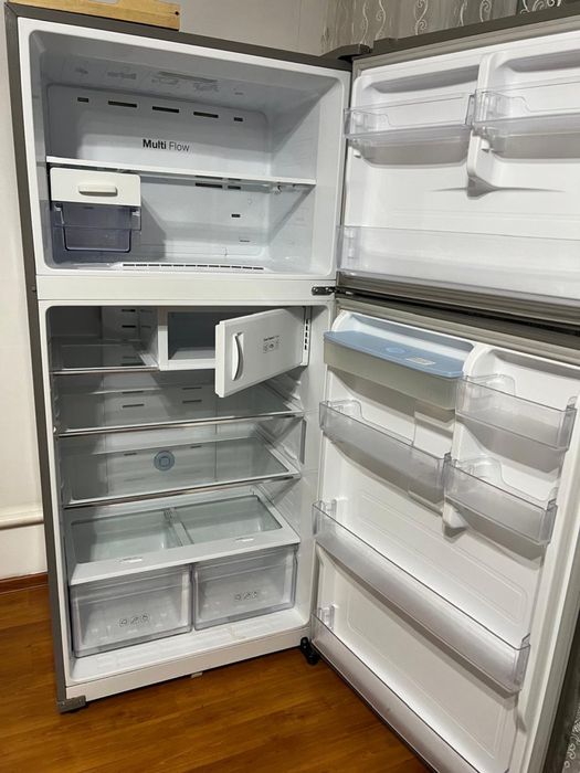 Холодильник двухдверный