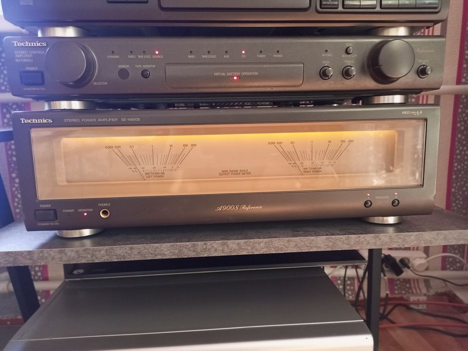 Продам предусилитель SU-C800U  и усилитель  мощности SE-A900S Technics