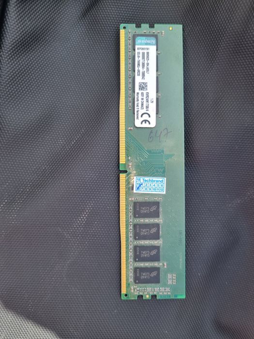 Kingston 4 ГБ DDR4 2400 MHz