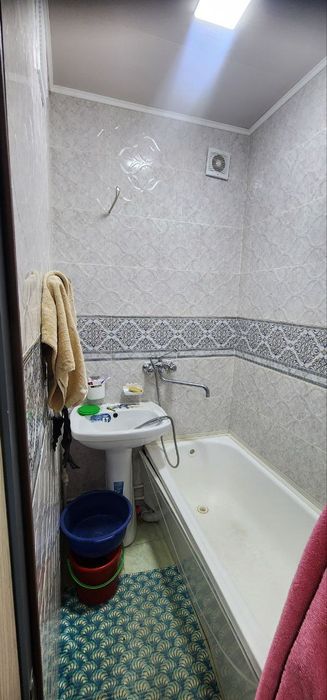 Навоий шахридан 2 хонали кв