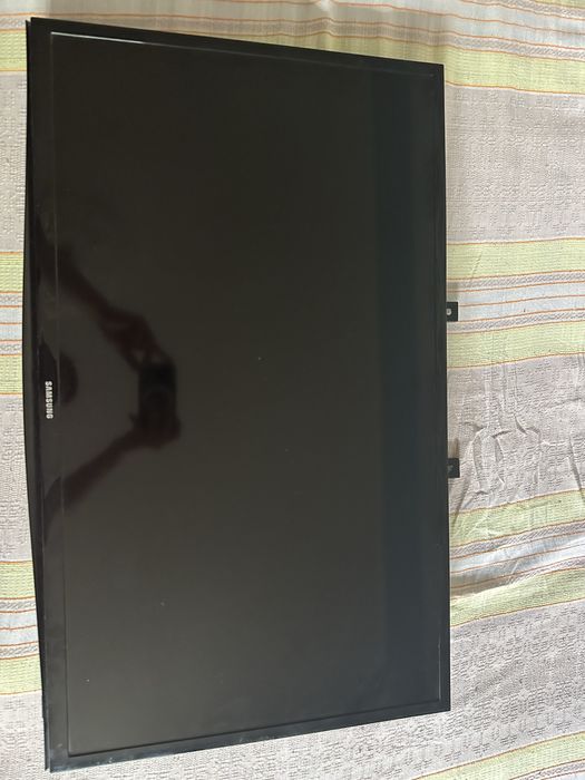 Samsung телевизор 80см