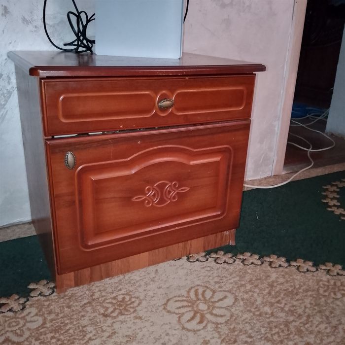 Продам спальный гарнитур