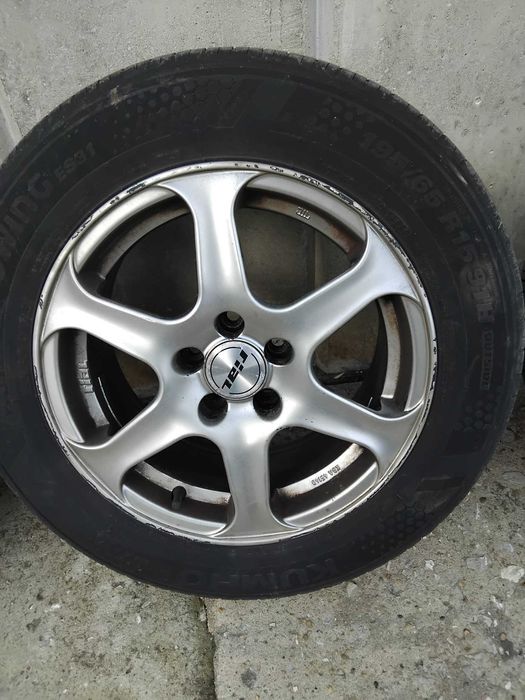 Джанти с гуми , Rial