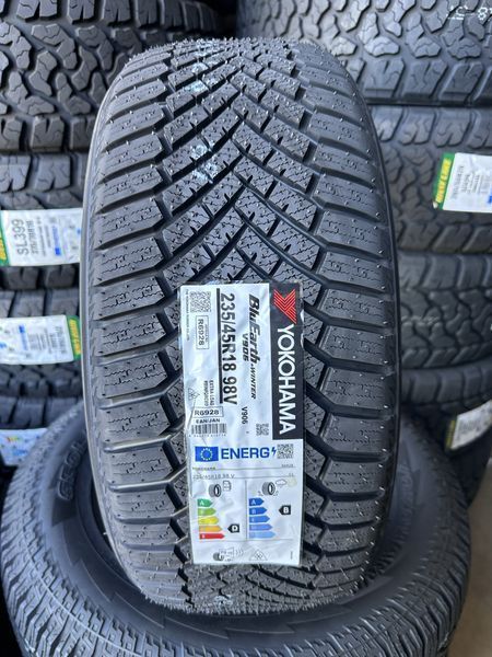 235/45/18 YOKOHAMA 4бр