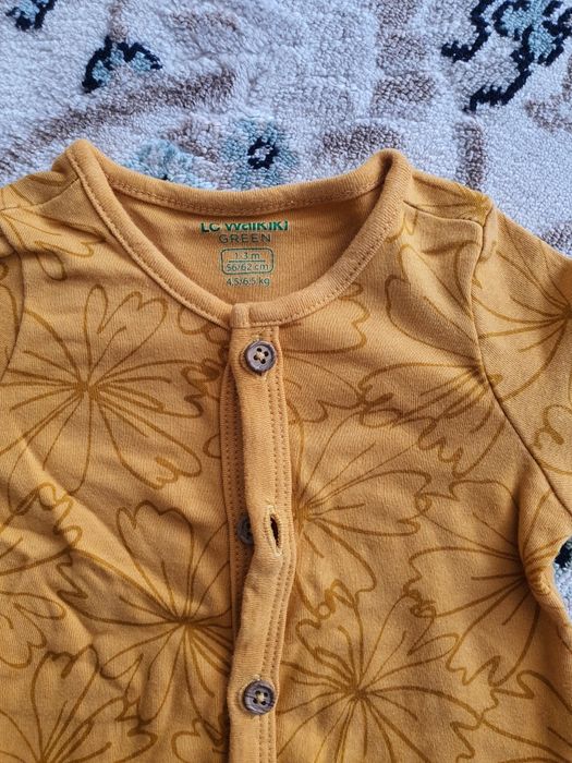 Продам пакет вещей от 1 мес