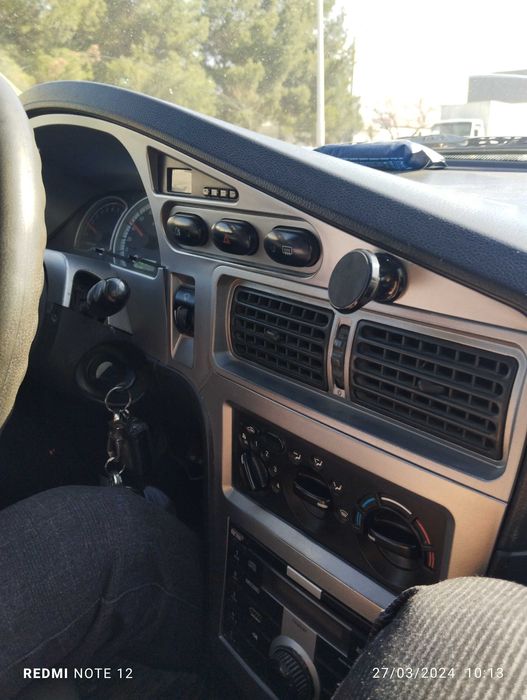 Nexia 2 dons 1.6 l metalka svet yaxshi minilgan