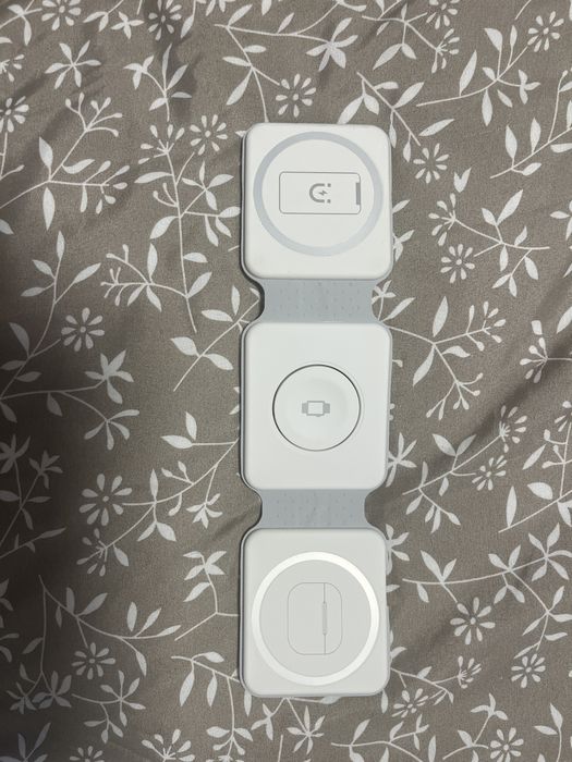 Incarcator multifunctional