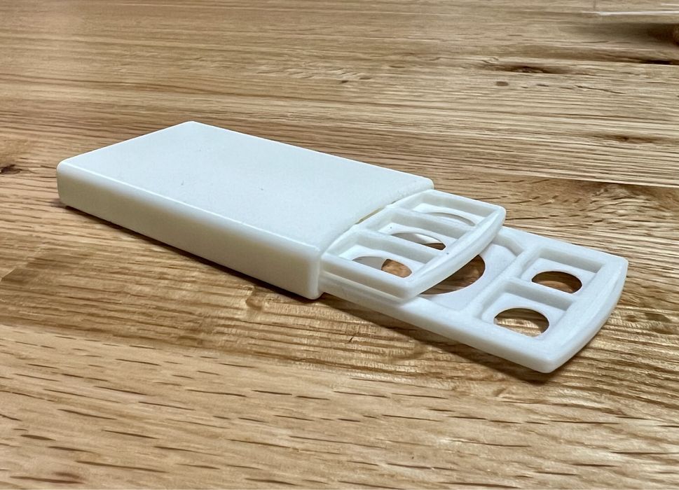 Органайзер за Micro SD карти (Micro SD Cards Holder)