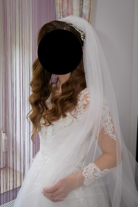 Rochie mireasa mărimea 36 (S) cu voal și cerc