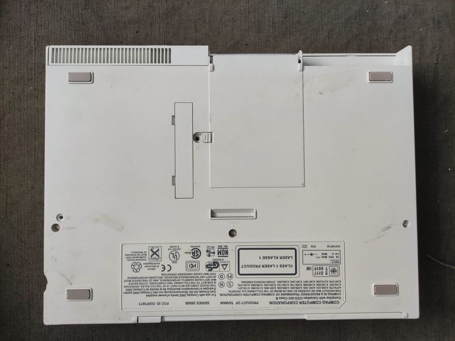 Продавам ретро лаптоп Compaq LTE 5000