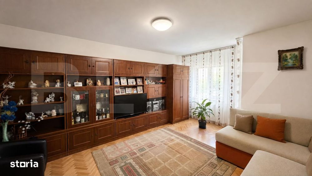 Apartament 4 camere decomandat,97 mp, zona parcul Romanescu