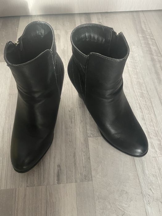 Боти на нисък ток