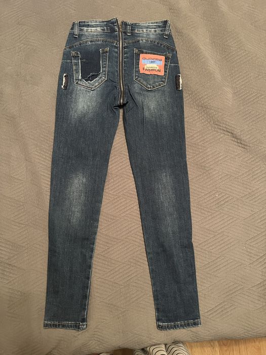 Дънки от марката Djofra