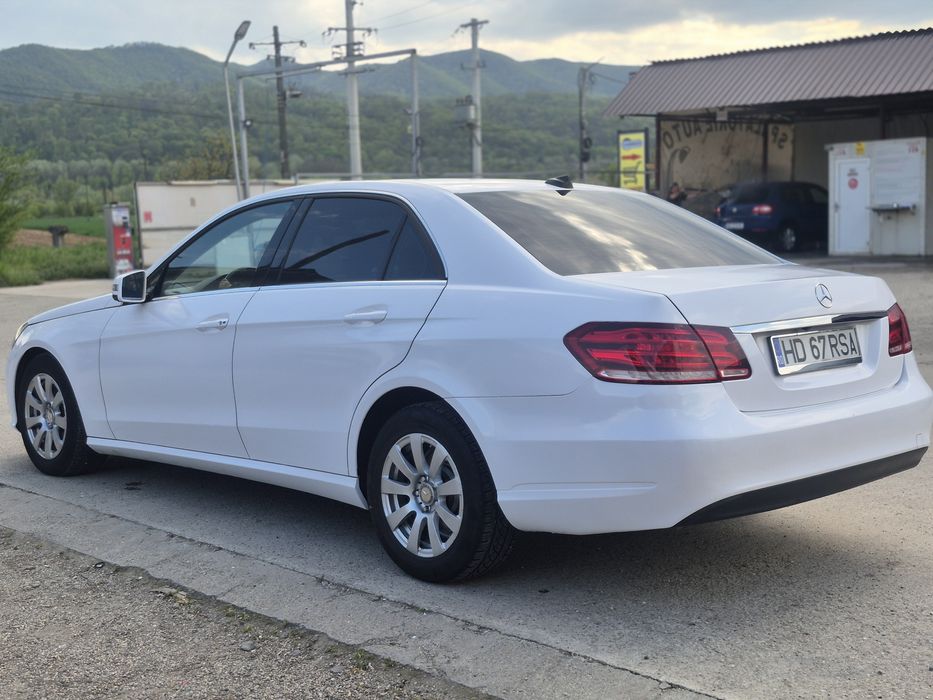 Vand  Mercedes E 2016