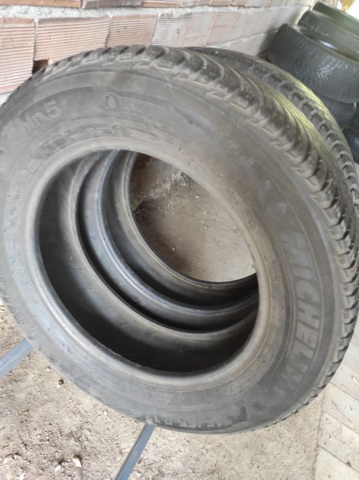 215/65/17 Michelin 2бр