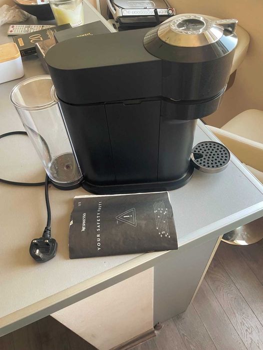 Кафемашина Nespresso Krups XN910 Vertuo