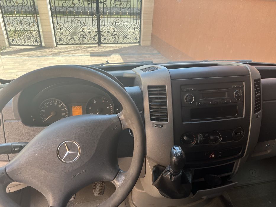 Mercedez sprinter model 313