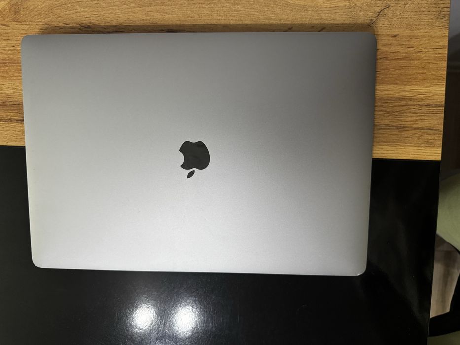 Apple Macbook pro16 2019