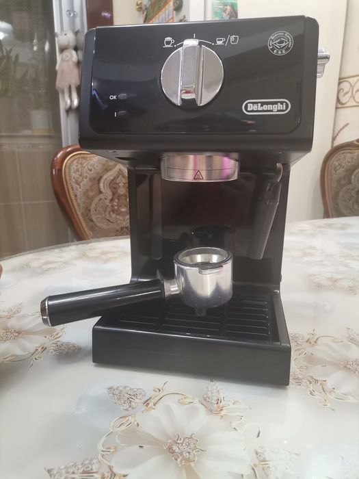 Продам кофеварку.