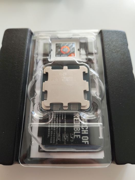 Procesor AMD Ryzen 5 7600X, 4.7/5.3 GHz NOU!