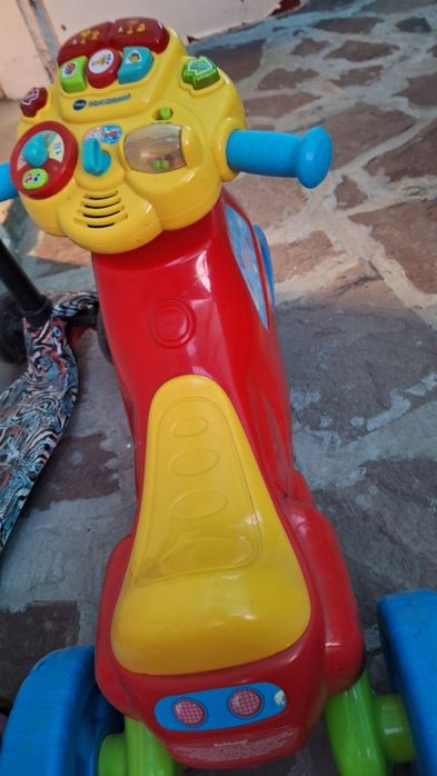 Бебешка играчка с музика