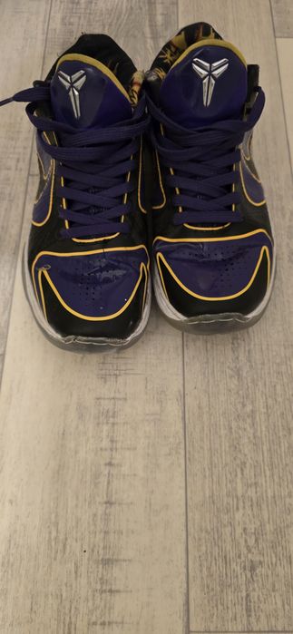 коби 6 баскетбольные кроссовки