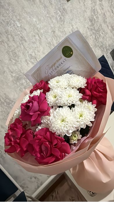 Цветы уже два дня стоит новая свежия