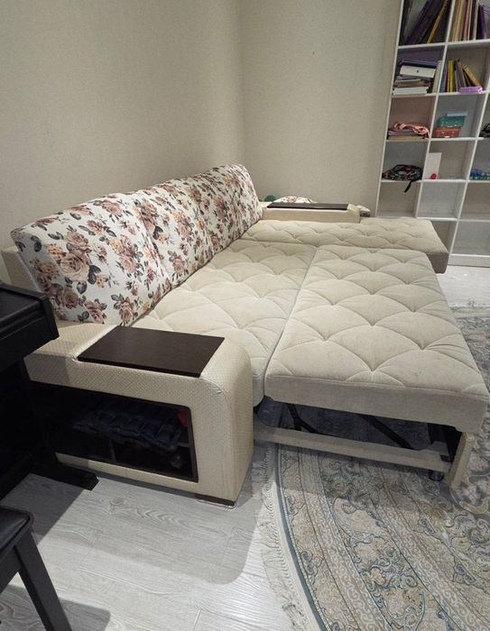 Диван большой раскладной дельфин