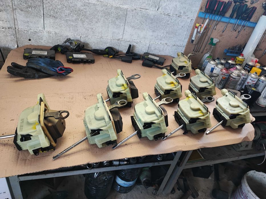 Скоростни лостове избирачи и редачи за Мерцедес