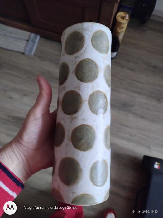 Vaza ornamentala 100 lei, noua