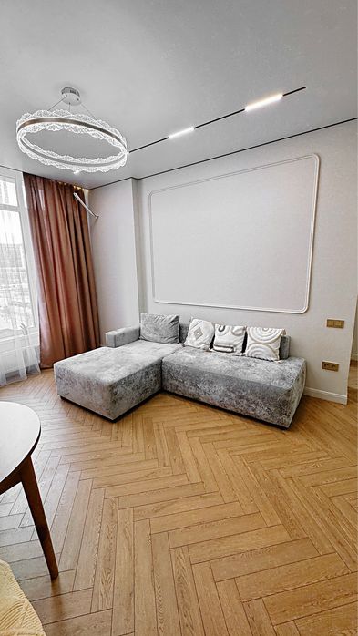 Продам Новый Диван 2.5метра
